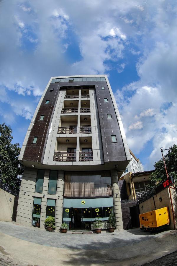 Hotel Tirago Addis Ababa Luaran gambar